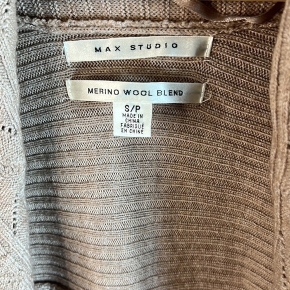 MAX Studio Merino Wool Cocoon Cardigan Size Small - Picture 4 of 9